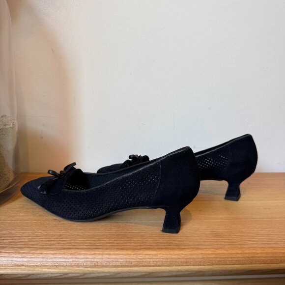 Stuart Weitzman Navy Suede Bow Kitten Heel Pumps Size 7 - Picture 7 of 10